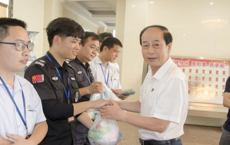 “戰高溫 增干勁，保供應 為民生”系列報道
