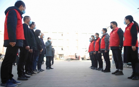 迎霜斗雪保供應，這里的人兒格外勤樸