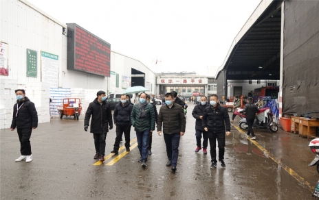 市發(fā)改委、經(jīng)開(kāi)區管委會(huì )等上級有關(guān)部門(mén)領(lǐng)導帶隊檢查市場(chǎng)保供工作