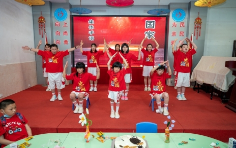 “水點(diǎn)點(diǎn)”---用心暖童心，用情伴成長(cháng)！